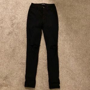 Fashion Nova Black Skinny Soft Jeans ; Size 7 (not juniors size)